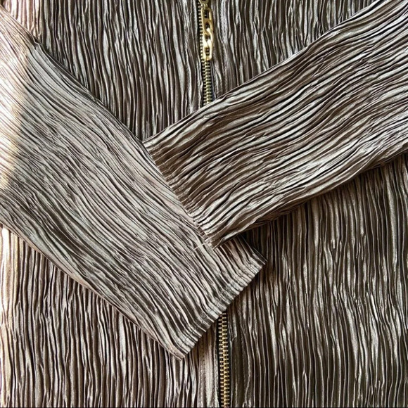 Jolie Mine  Paris Pleat Pisse’ Crinkle Satin Jacket - Picture 10 of 16